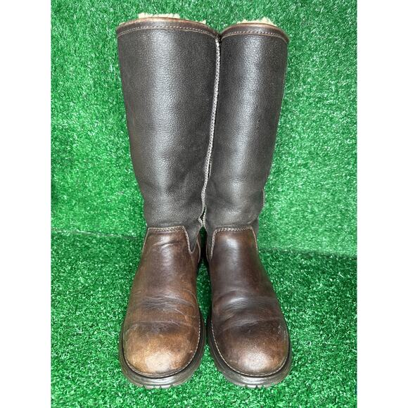 UGG Brooks Tall Brown Leather Shearling Flat Boots Style 5490 Size 8 Womens - Picture 2 of 9